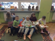 przedszkolaki_w_bibliotece_013