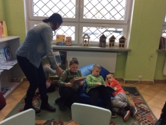 przedszkolaki_w_bibliotece_017